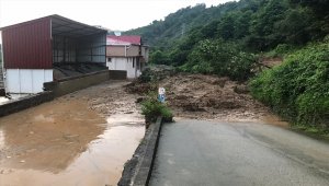 Trabzon'da şiddetli yağış can aldı