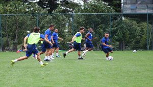 Trabzonspor yeni sezon hazırlıklarını çift antrenmanla sürdürdü