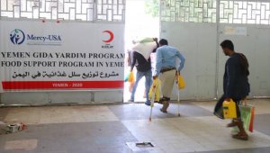 Türk Kızılayı'ndan Yemen'deki ihtiyaç sahibi engellilere gıda yardımı