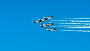 Türk Yıldızları, Afyonkarahisar'da "Büyük Taarruz" için uçtu
