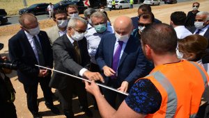 Ulaştırma ve Altyapı Bakanı Adil Karaismailoğlu, Kütahya'nın Gediz ilçesinde incelemelerde bulundu: