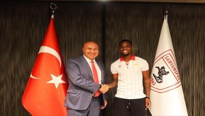 Yılport Samsunspor, Ange-Freddy Plumain'in transferini tamamladı