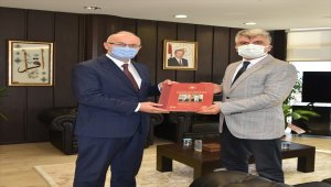 AA'dan Ondokuz Mayıs Üniversitesi Rektörü Ünal'a ziyaret