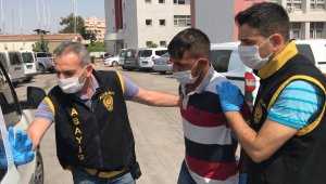 Adana'da engelli zanlının başka bir engelliye yönelik gasp girişimi kamerada
