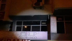 Adana'da iş yerine molotofkokteyli atan kişi kovalamaca sonucu yakalandı