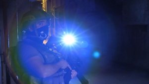 Adana'da şafak vaktinde uyuşturucu operasyonu
