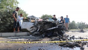 Adana'da tır ile cip çarpıştı 3 kişi yaralandı