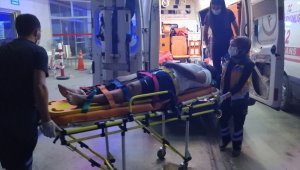 Adana'da trafik kazası: 2 yaralı