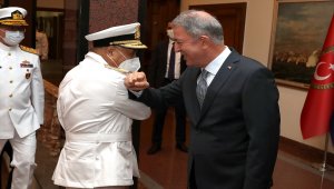 Akar, Libya Deniz Kuvvetleri Komutanı Abuhulia'yı kabul etti