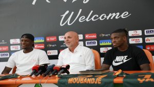Alanyaspor üç futbolcuyla sözleşme imzaladı 