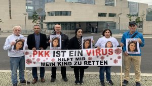 Almanya'da kızı terör örgütü PKK tarafından kaçırılan anne eylemini sürdürdü