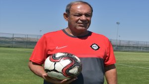 Altay Teknik Direktörü Yücel İldiz: "Çok zorlu bir lig maratonu olacak"