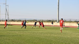 Ankara Demirspor ile Denizli Engelliler Futbol Takımı gösteri maçı yaptı