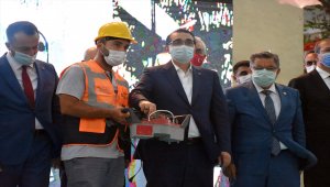 Bakan Dönmez, Karadeniz'deki doğal gaz keşfine ilişkin son durumu paylaştı: