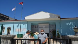 Balıkesir'de annesine aşı yaptıramayan kişi 3 hemşireyi darbedip bir kişiyi bıçakla yaraladı