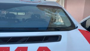 Bingöl'de 112 Acil Sağlık ekibine taşlı sopalı saldırı