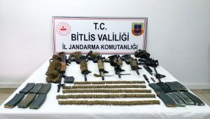 Bitlis'te 6 teröristin etkisiz hale getirildiği operasyonda silah ve mühimmat bulundu