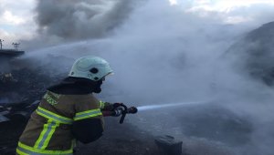 Bursa'da atık toplama tesisinde yangın