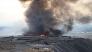 Denizli'de moloz döküm alanında çıkan yangın söndürüldü