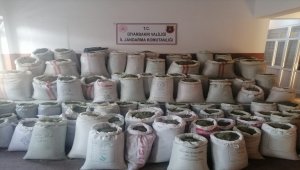 Diyarbakır'da 1 ton 207 kilogram esrar ele geçirildi