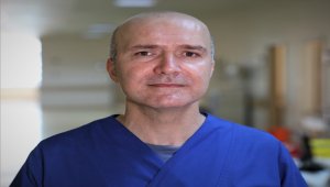 DOKTORLAR KOVİD-19'LA SAVAŞI ANLATIYOR
Koronavirüsü atlatan doktor verdiği mücadeleyi gözyaşları içinde anlattı