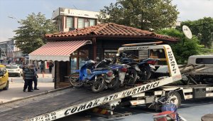 DÜZELTME - "Sakarya'da denetimden kaçan sürücü motosikletini pasaja bırakıp kaçtı" başlıklı haberimizi düzelterek yeniden yayımlıyoruz
Saygılarımızla.
AA.