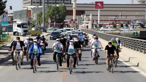 Elazığ Valisi Erkaya Yırık farkındalık için pedal çevirdi