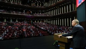 Erdoğan:"Kendilerini büyük, güçlü, müreffeh, yenilmez gören devletlerin zalimliklerini örtmeye, artık siyasi ve diplomatik laf cambazlıkları yetmiyor"