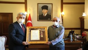 Erzincan'da "Devlet Övünç Madalyası ve Beratı Tevcih Töreni"
