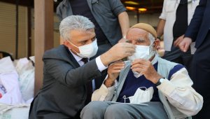 Erzincan Valisi Makas pazar yerlerinde Kovid-19 tedbirlerini denetledi