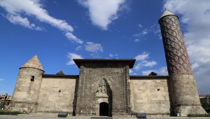 Erzurum'un tarihi mekanlarında Kovid-19 sessizliği