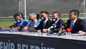 Erzurumspor yeni transferlerini tanıttı