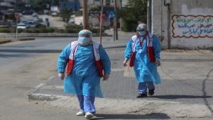 Gazze'de Kovid-19 sürecinde ihtiyaç sahibi hastalara mobil klinikler aracılığıyla hizmet veriliyor