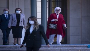 "Gezegenin Kara Kutusu: Antarktika Belgeseli"nin ilk gösterimi yapıldı
