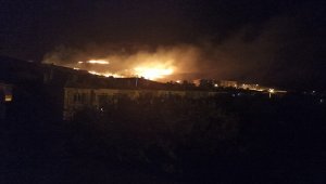 Gökçeada'da meralık alanda yangın çıktı