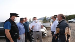 GÜNCELLEME 2 - Aydın'da zeytinlik ve makilik alanda çıkan yangın ormana sıçradı
