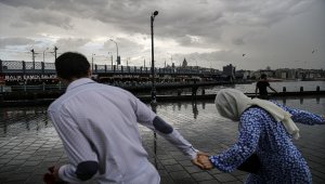 GÜNCELLEME 2 - İstanbul'da sağanak ve dolu etkili oldu