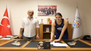 Hatay Büyükşehir Belediyespor, İdal Yavuz'la 5 yıllık sözleşme imzaladı
