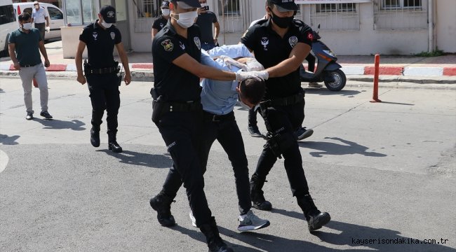 Hatay'da 10 suçtan aranan zanlı Antalya'da sahte kimlikle yakalandı