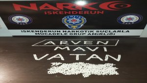 Hatay&#39;da bir otomobilde 1890 uyuşturucu hap ele geçirildi