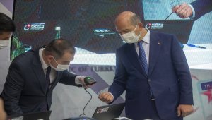 İçişleri Bakanı Soylu, ehliyetlerin kimlik kartlarına yüklenmesi projesini anlattı:
