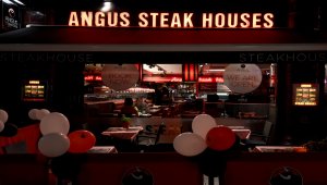 İngiltere'de Kovid-19 önlemleri kapsamında bar ve restoranlar erken kapanmaya başladı
