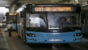 İstanbul'da Kovid-19 tedbirlerine ilişkin yeni toplu ulaşım kurallarına uyuluyor
