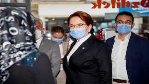 İYİ Parti Genel Başkanı Akşener, Kütahya'da esnafı ziyaret etti

