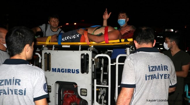 İzmir'de 5. kattan düştüğü iddia edilen kişiyi itfaiye ekipleri kurtardı