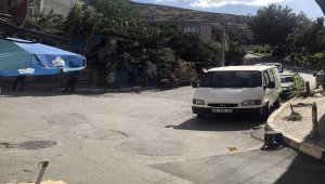 İzmir'de akrabalar arasındaki kavgada sokakta bulunan çocuk pompalı tüfekle yaralandı
