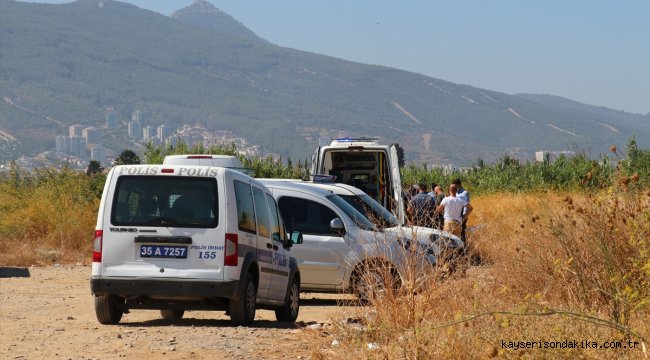 İzmir'de boş arazide erkek cesedi bulundu