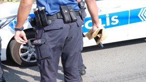 Kartal'da bir kişiyi silahla yaralayan şüpheli kaçtı