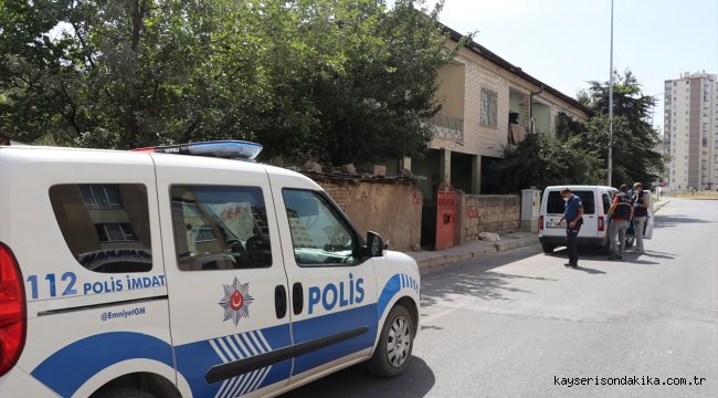 Kayseri'de eşi tarafından bıçaklanan hamile kadın ağır yaralandı