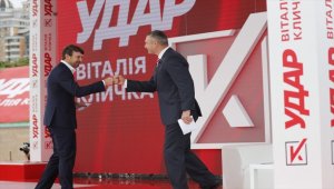 Kiev'in eski ağır sıklet şampiyonu Belediye Başkanı Kliçko, yeniden aday oldu